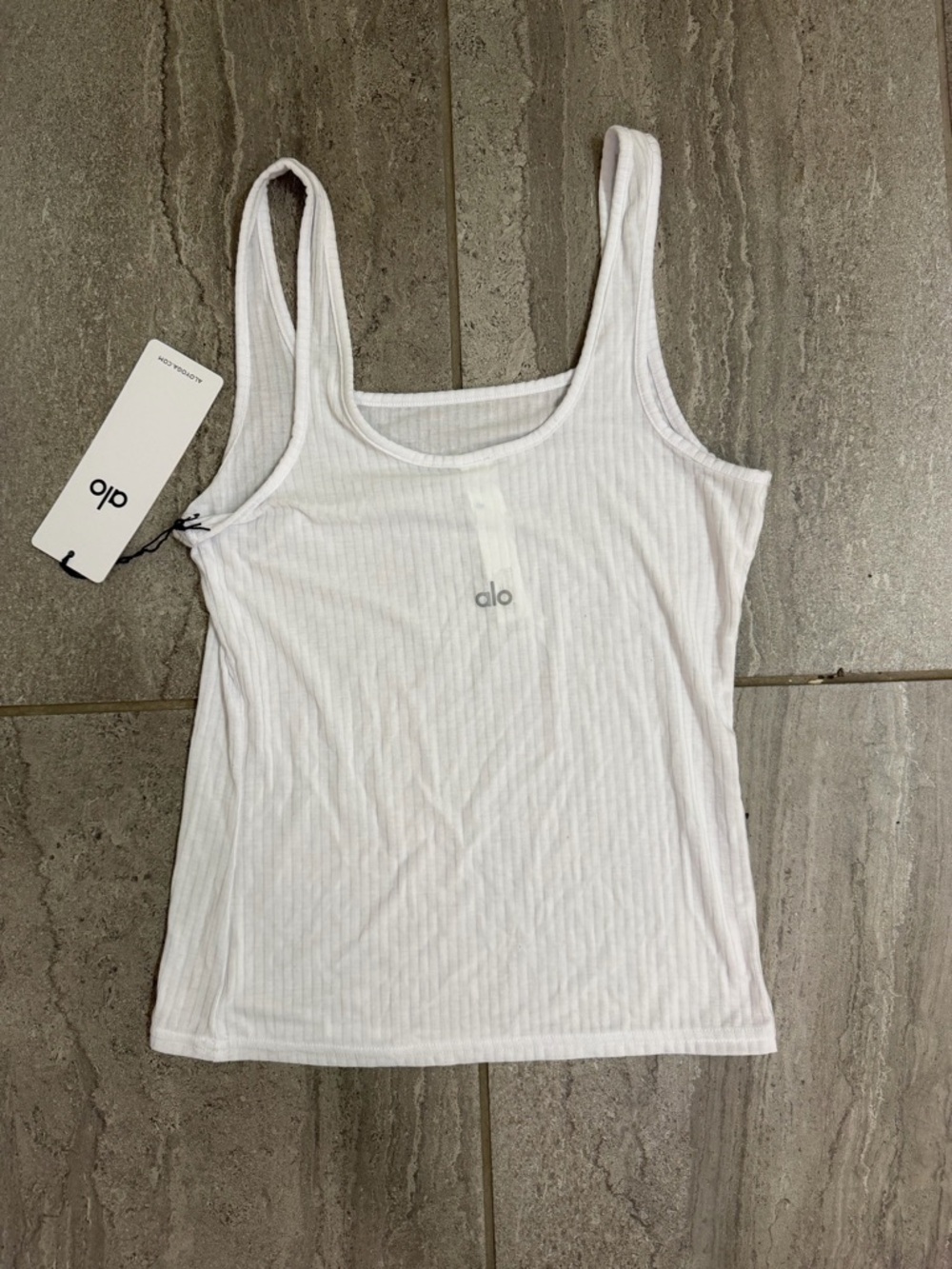 NWT Alo Ribbed Sea Coast Tank - Picture 4 of 4